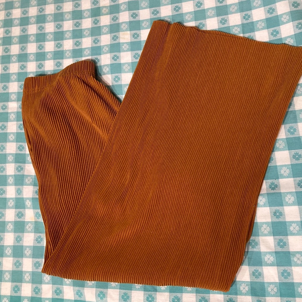 Uniqlo wide leg pleated pant XS